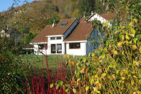 Chalet sous Le Théâtre